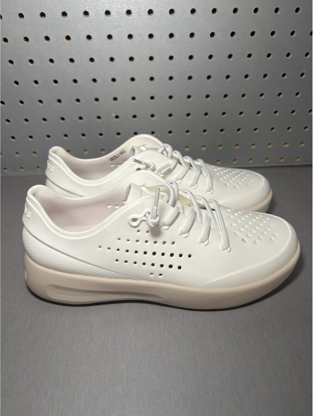 Crocs InMotion Pacer Womens Sz 8 Shoes White Beige Sneakers LiteRide Walking